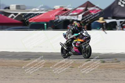media/Oct-05-2025-CVMA (Sun) [[beeef4f201]]/Race 2-Supersport Middleweight/